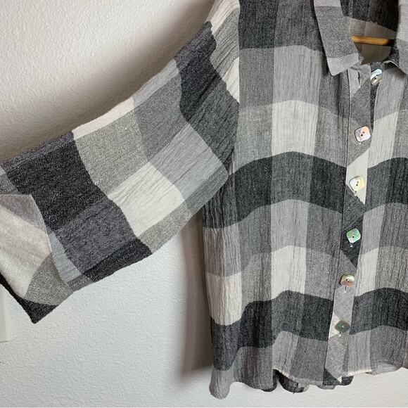 Habitat Clothes to live in Plaid Gray Button Down Shirt - Picture 4 of 15